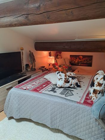 Maison Partagée Seniors | 710 EUR/mois | Éguilles | Bouches-du-Rhône | France