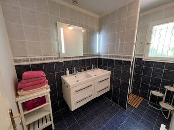 Maison Partagée Seniors | 400 EUR/mois | Besse-sur-Issole | Var | France